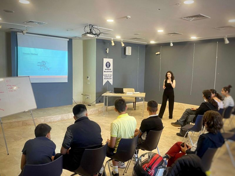 Son sınıf öğrencilerine yönelik “Sınav Kaygısı” konulu Psikoeğitim Seminerleri başladı