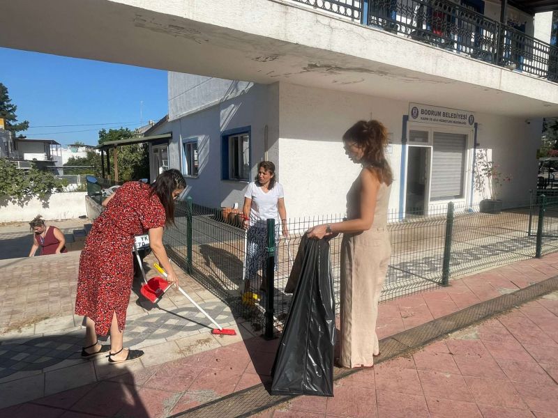 ‘Temiz Çarşamba’ya Merhaba!’ etkinliği kapsamında temizlik çalışması yapıldı