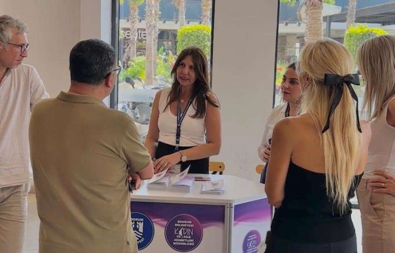 Midtown AMV'de kurulan stantta farkındalık çalışması yapıldı