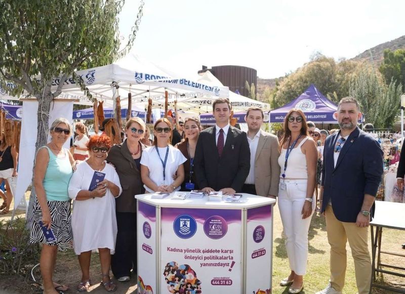 Kadın ve Aile Hizmetleri, Uluslararası Bodrum Balık Festivalinde farkındalık standı açtı