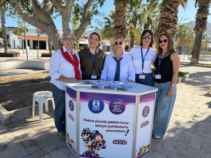 Cumhuriyet ve Kadın Emeği Şenliğinde stant çalışması yapıldı