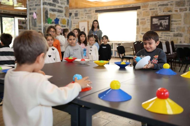 Çocuklara yönelik 'Yılbaşı Atölyesi' düzenlendi