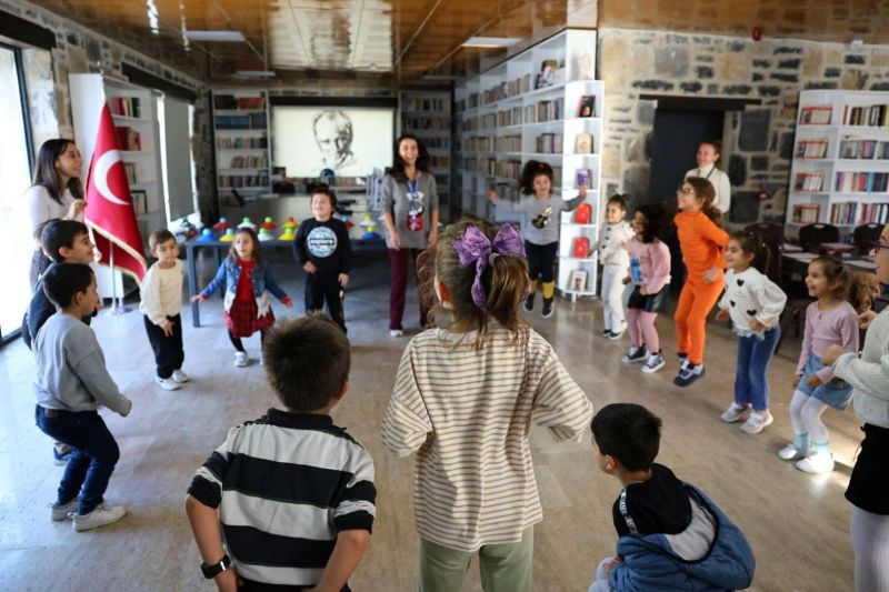 Çocuklara yönelik 'Yılbaşı Atölyesi' düzenlendi