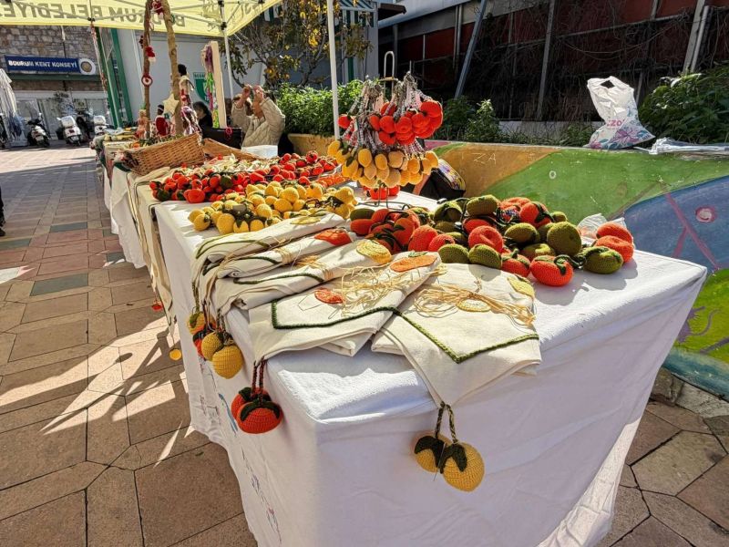 Üreten Kadınlar Yılbaşı Kermesi düzenlendi