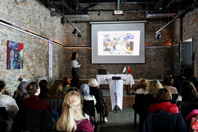 Kadın Girişimciler için E-Ticaret (Online Ticaret) Semineri Düzenlendi