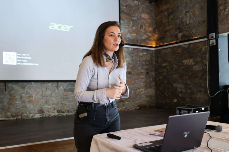 Kadın Girişimciler için E-Ticaret (Online Ticaret) Semineri Düzenlendi