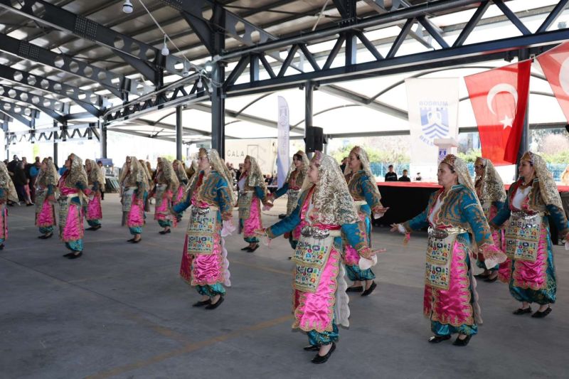 8 Mart Dünya Kadınlar Günü'nde Yalıkavak'ta stant çalışması