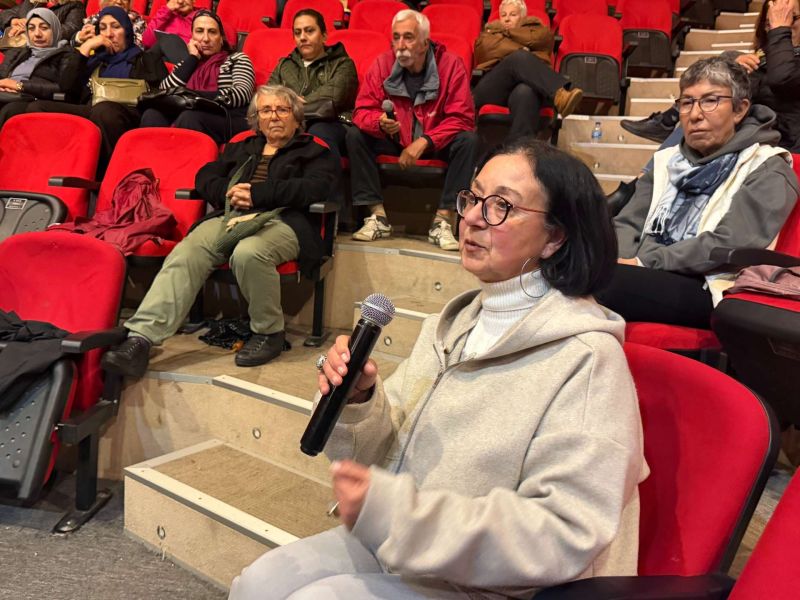 Hacer Foggo ile söyleşi: 'Kadın Çocuk Yoksulluğu ve Dayanışma'