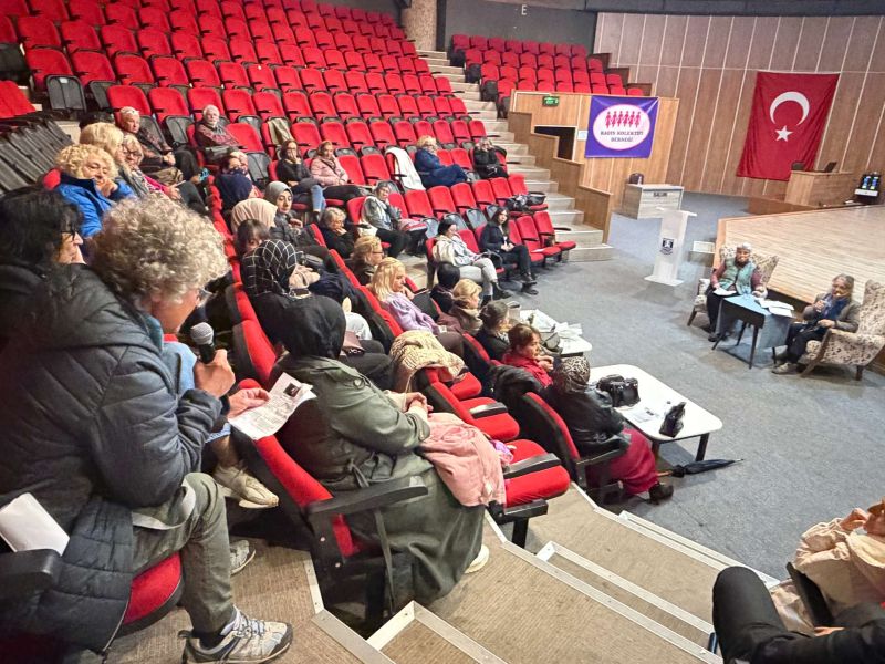 Hacer Foggo ile söyleşi: 'Kadın Çocuk Yoksulluğu ve Dayanışma'