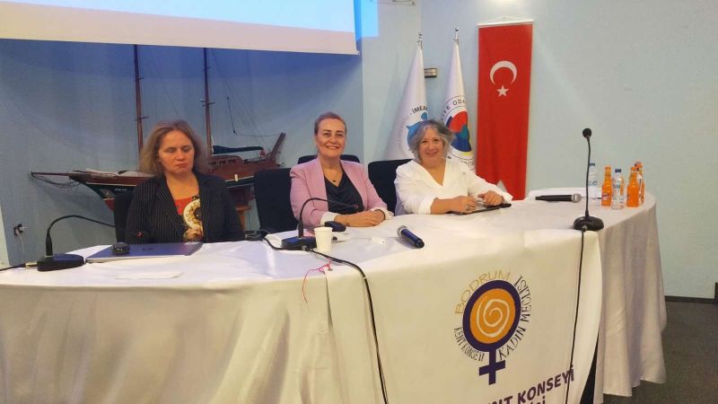 Kadın Adayları Destekleme ''Siyaset Okulu'' Programı Yapıldı