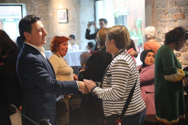 25 Kasım Kadına Yönelik Şiddete Karşı Uluslararası Mücadele Günü'nde ''Söz Kadınlarda'' Toplantısı Yapıldı