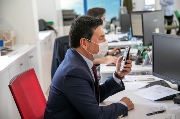 THE CITIZENS AGED 65 AND OVER, NOT LEFT ALONE DURİNG THE COVID-19 OUTBREAK