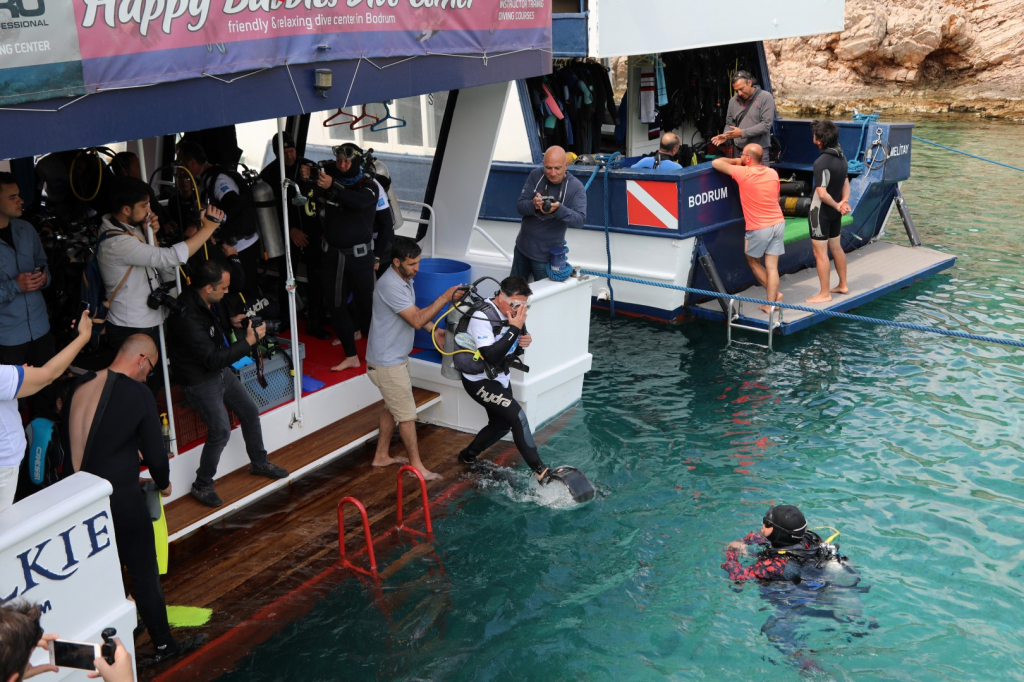 BLUE EXILE ART PROJECT UNDERWATER EXHIBITION OPENED