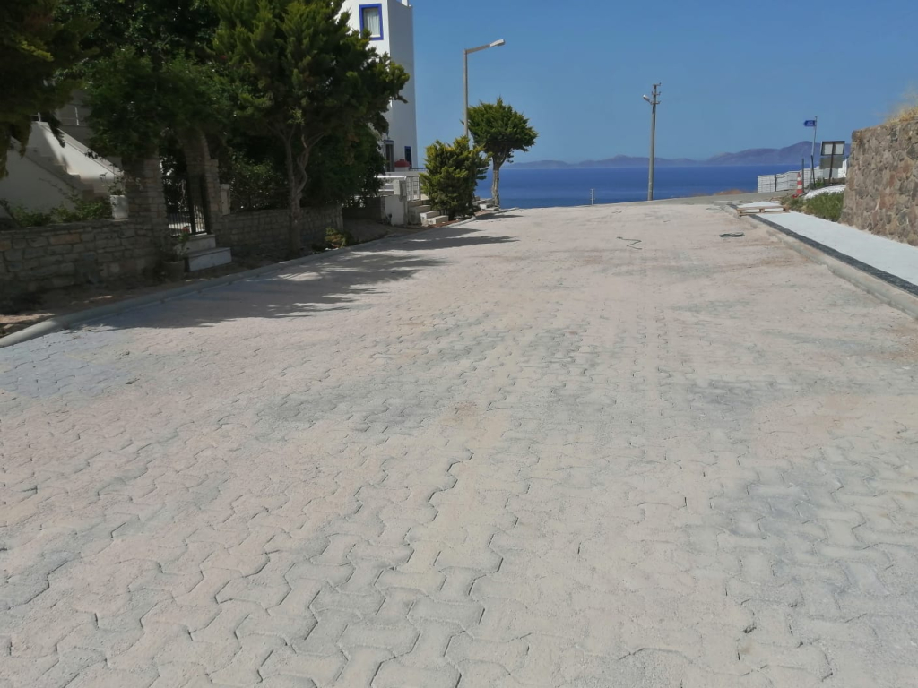 PAVING WORKS IN AKYARLAR NEIGHBORHOOD ONGOING