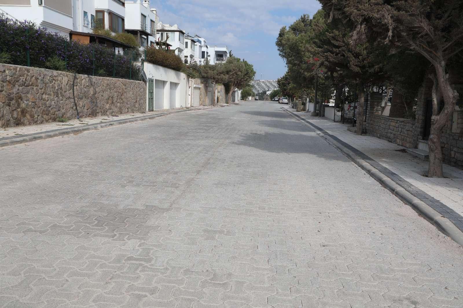 AKYARLAR NEIGHBORHOOD 4279 STREET ASPHALT PAVING WORKS COMPLETED
