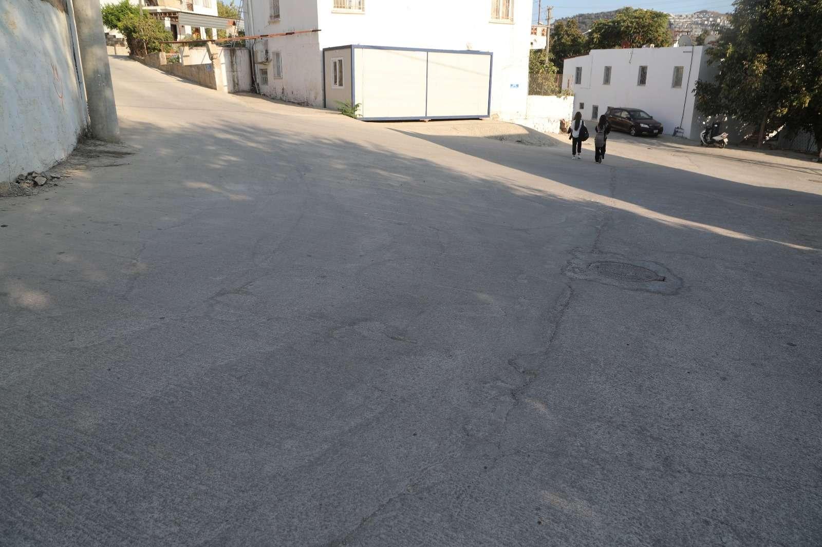 CONCRETE ROAD WORKS COMPLETED IN 5262, 5266 & 5268 STREETS IN İSLAMHANELERİ NEIGHBORHOOD