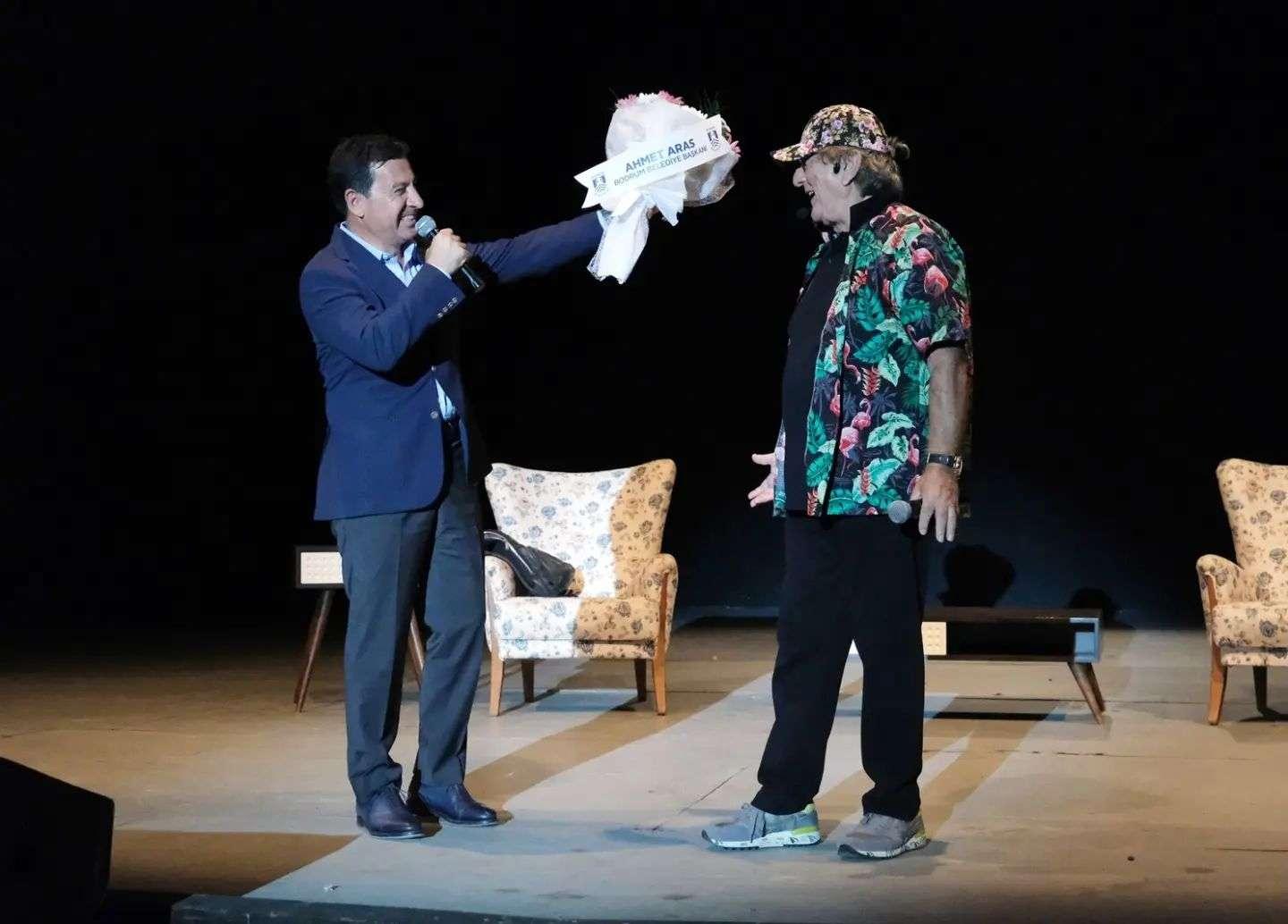 ALI POYRAZOĞLU MET ART LOVERS IN BODRUM