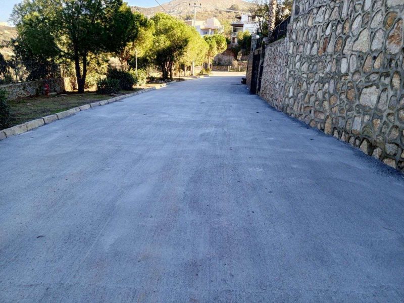 CONCRETE ROAD PAVING COMPLETED ON ISTIKLAL AVENUE IN KOYUNBABA NEIGHBORHOOD