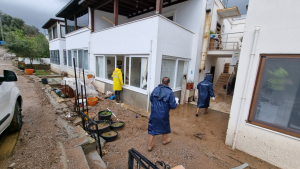 ALL RESOURCES TO COMBAT WATER FLOODS MOBILIZED