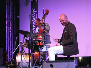 INTERNATIONAL JAZZ FESTIVAL MEETS MUSIC LOVERS