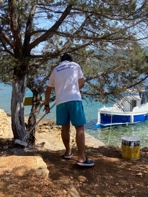 CLEANING OPERATIONS ON ISLANDS & COVES