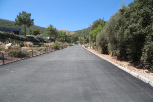 TORBA MAHALLESİ'NDE 17 CADDE VE SOKAK'TA ASFALT SERİM ÇALIŞMALARI TAMAMLANDI