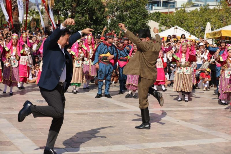 DUAL EVENTS HELD FOR THE 100TH YEAR OF THE REPUBLIC