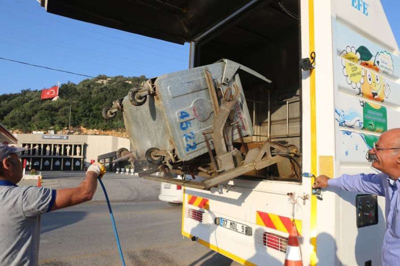 CLEANING & DISINFECTION OF GARBAGE CONTAINERS