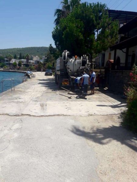 CLEANING, PRUNING & IRRIGATION OF RAINWATER DRAINAGE SYSTEMS IN MANY NEIGHBORHOODS