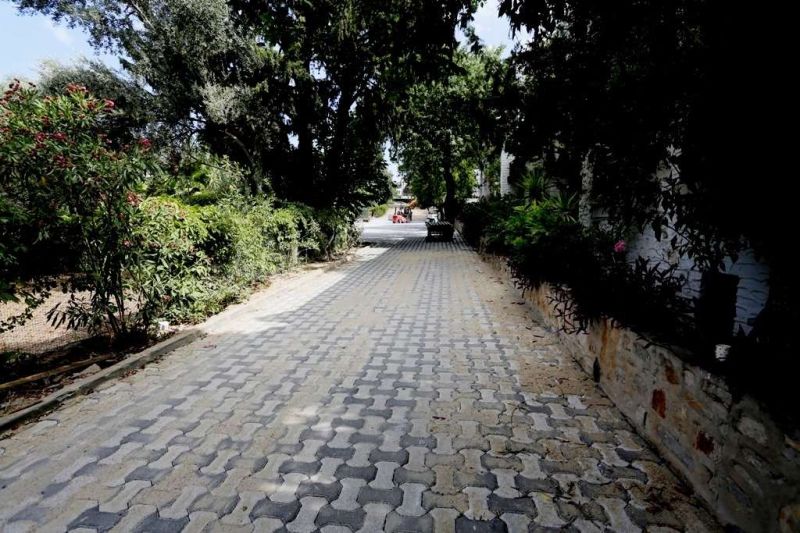 ROAD WORKS IN MANY AREAS OF THE PENINSULA