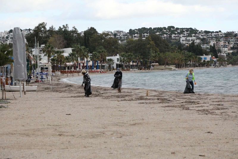 COASTAL CLEAN-UP IN BITEZ