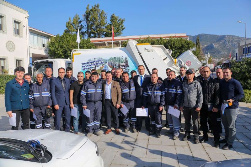 CHIPS INSTALLED IN WASTE CONTAINERS