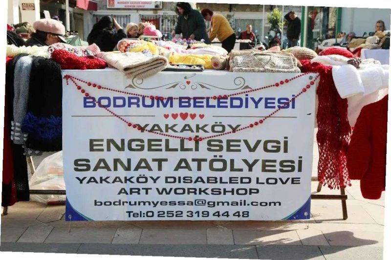YAKAKÖY DISABLED LOVE ART WORKSHOP NEW YEAR BAZAAR ORGANIZED