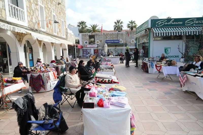 YAKAKÖY DISABLED LOVE ART WORKSHOP NEW YEAR BAZAAR ORGANIZED