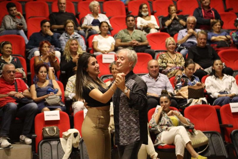 CLASSIC-COMIC SHOW WITH METIN UCA ORGANIZED