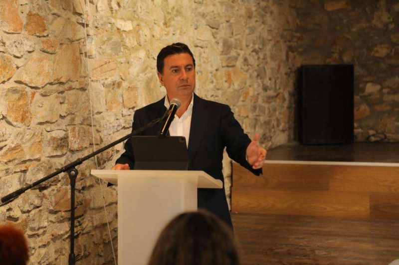 THE FLOOR IS WOMEN’S- MEETING HELD
